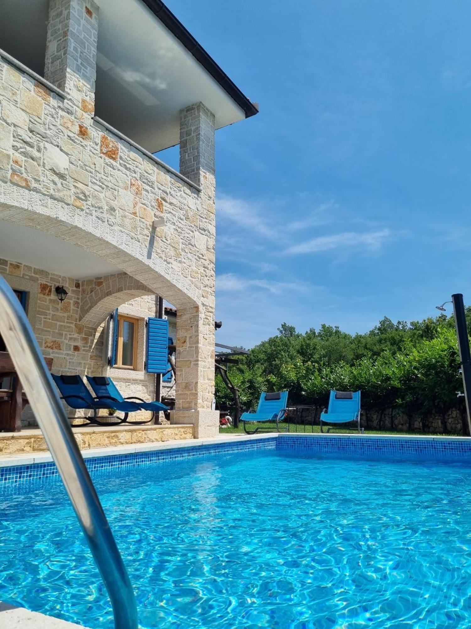 فيلا Stone House Iva كلارجيفيكا المظهر الخارجي الصورة